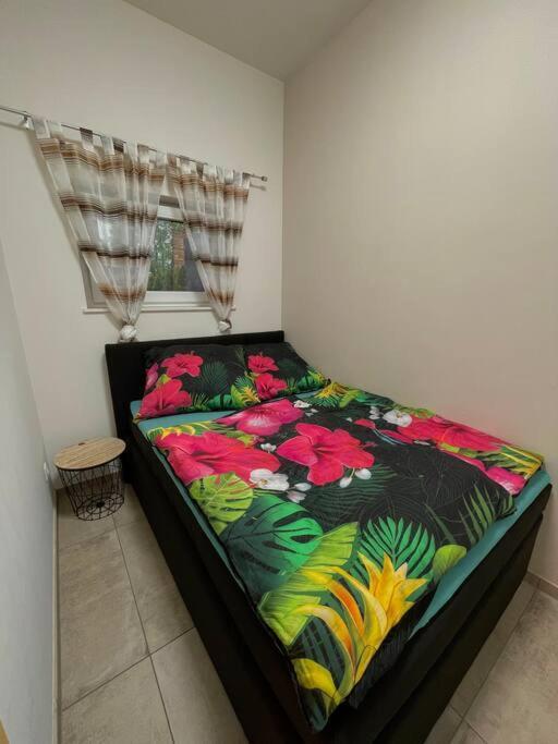 Gartenwohnung Mit Terrasse Und Parkplatz Грац Екстериор снимка